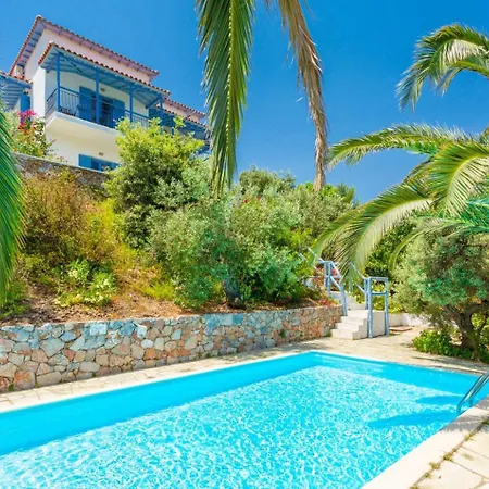 Villa Ourania *